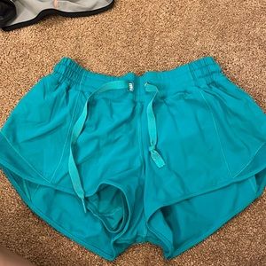 Great condition aside from one aglet broken